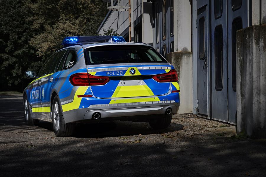  BMW 530d xDrive Touring Polizei (G31) 2017 года  (фото 12 из 14)
